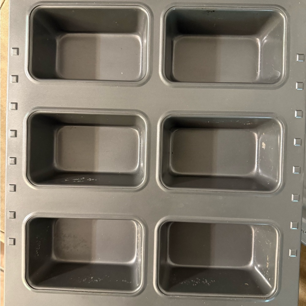 Non-Stick Gray Mini Loaf Baking Pan